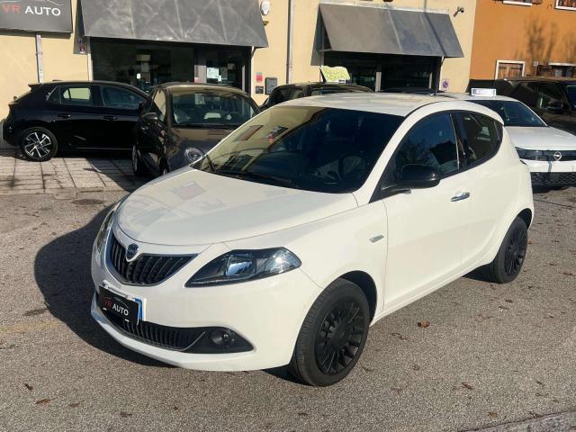 LANCIA Ypsilon GPL 1.2 Silver 69cv NEOPATENTATI