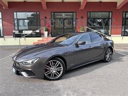 MASERATI GHIBLI V6 Diesel 275 CV Gransport