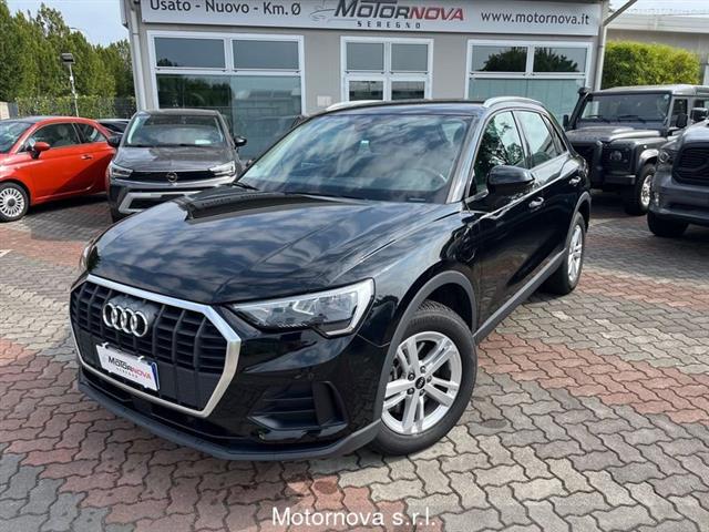 AUDI Q3 45 TFSI e S tronic Business