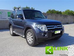 MITSUBISHI PAJERO 3.2 DI-D 16V aut. 3p. Instyle DPF