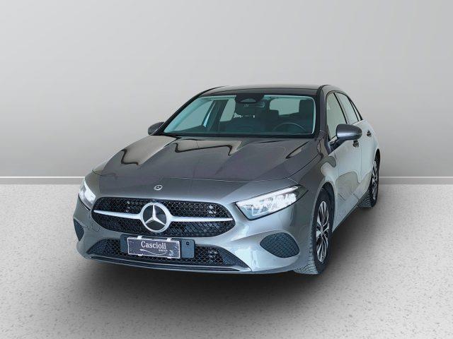 MERCEDES CLASSE CLA COUPE sse A - W177 2023 - A 180 d Advanced auto