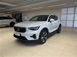 VOLVO XC40 B3 automatico Core