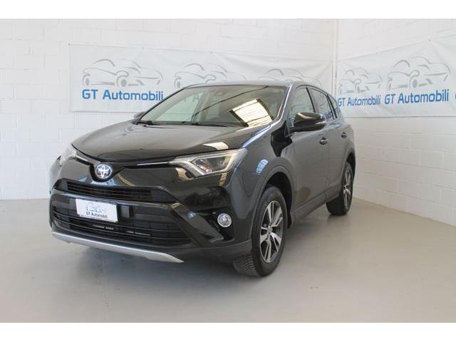 TOYOTA RAV4 2.0 D-4D 2WD Style