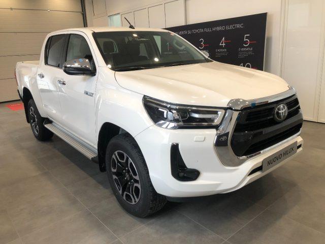 TOYOTA HILUX 2.4 D-4D 4WD 4 porte Double Cab Executive