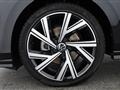 VOLKSWAGEN GOLF 2.0 TDI DSG SCR R Line LED TETTO NAV ACC