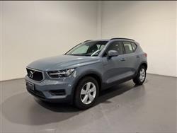 VOLVO XC40 D3 MOMENTUM