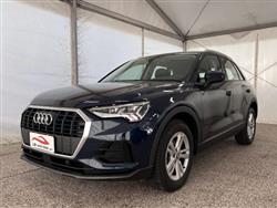 AUDI Q3 40 TDI quattro S tronic Business