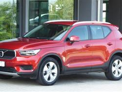 VOLVO XC40 T3 Geartronic Momentum