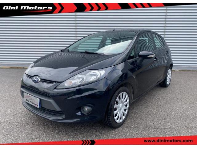 FORD FIESTA 1.4 TDCi 70CV 5 porte Titanium OK NEOPATENTATO