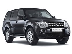 MITSUBISHI PAJERO 3.2 CR INTENSE WAGON 7 POSTI AUTO