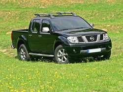 NISSAN Navara 2.5 dci d.cab Sport