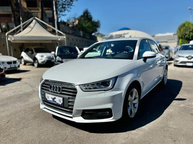 AUDI A1 SPORTBACK SPB 1.0 TFSI ultra Admired *LED*