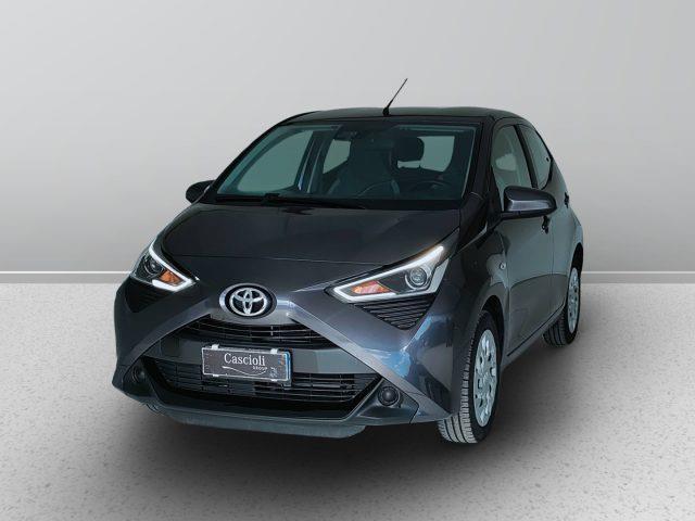 TOYOTA AYGO II 2018 5p -  5p 1.0 x-play 72cv