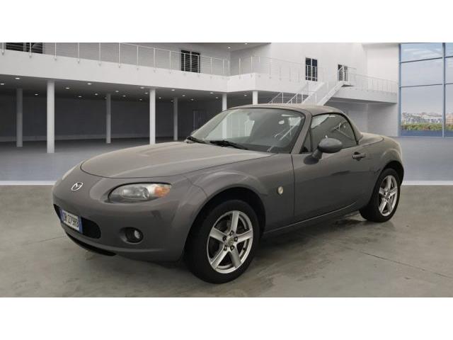 MAZDA MX-5 Roadster 1.8L Wind