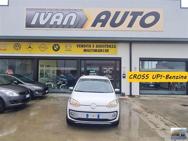 VOLKSWAGEN Up! 75 CV 5 porte cross up!