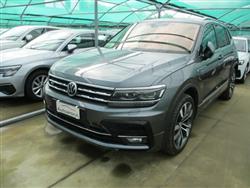 VOLKSWAGEN TIGUAN 2.0 TDI 200 CV SCR DSG 4MOTION R-Line