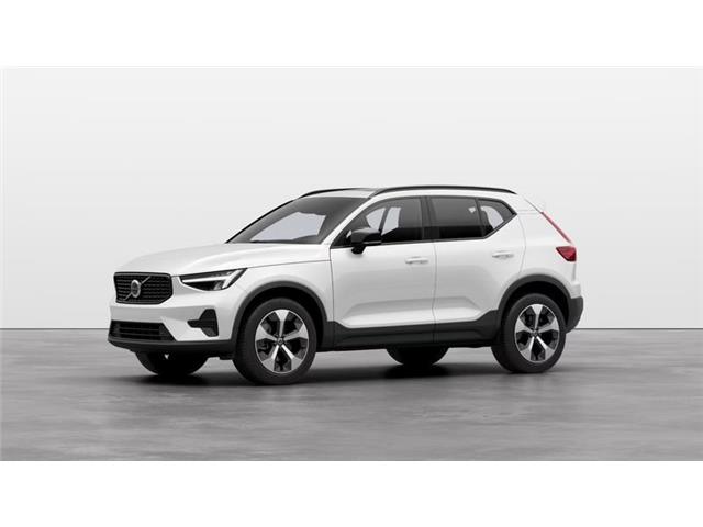 VOLVO XC40 B3 automatico Core