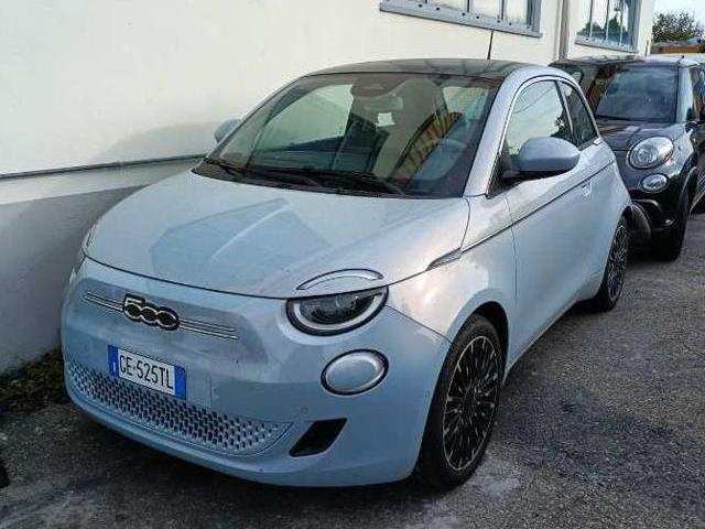 FIAT 500 ELECTRIC La Prima Berlina 320 km autonomia