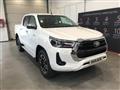 TOYOTA HILUX 2.4 D A/T 4WD 4 porte Double Cab Executive