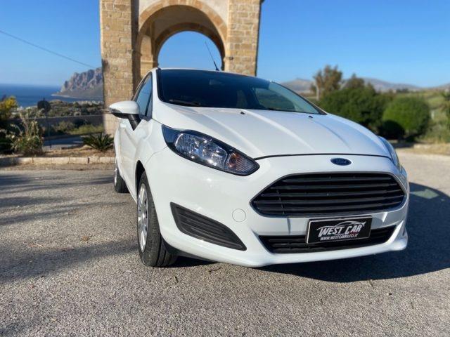 FORD FIESTA 1.5 TDCi 75CV 5 porte Business N1 AUTOCARRO 4 POST