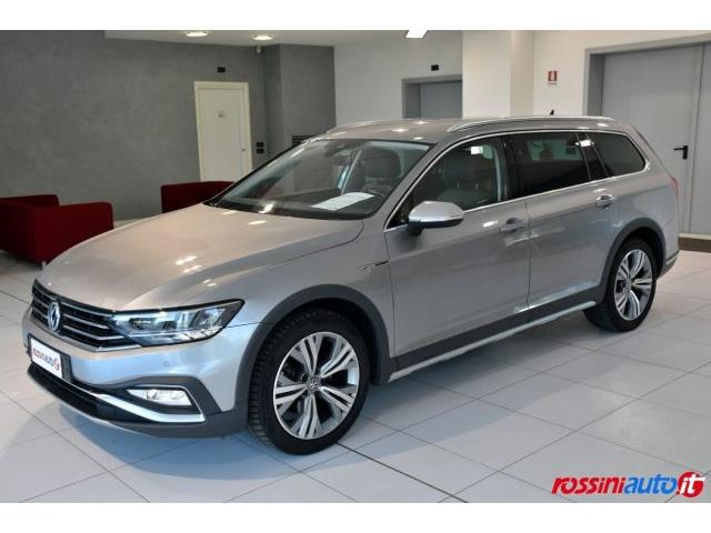 VOLKSWAGEN PASSAT 2.0 TDI 190 CV DSG 4MOTION PELLE TOTALE + R18