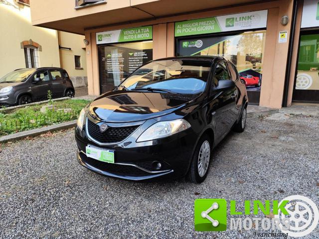 LANCIA YPSILON 1.2 69 CV 5 porte GPL Ecochic Silver NEOPATENTATI