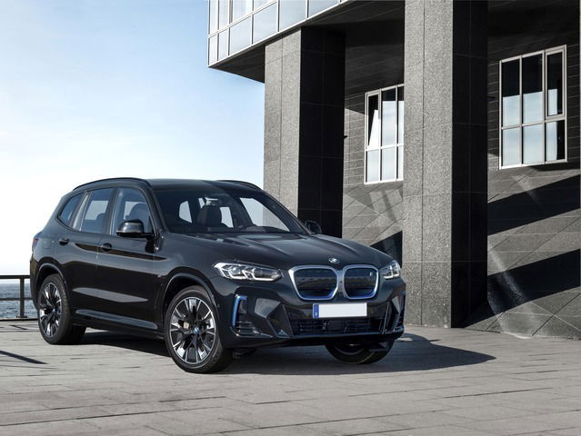 BMW iX3 Impressive