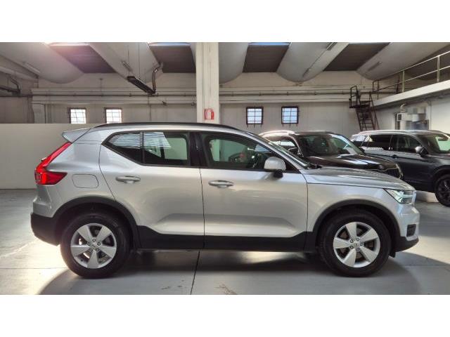 VOLVO XC40 T4 AWD Geartronic 190CV- NAVY -CAMBIO AUTOM. -4X4-