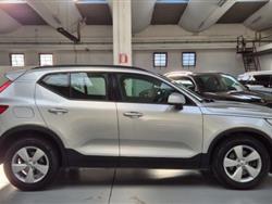 VOLVO XC40 T4 AWD Geartronic 190CV- NAVY -CAMBIO AUTOM. -4X4-