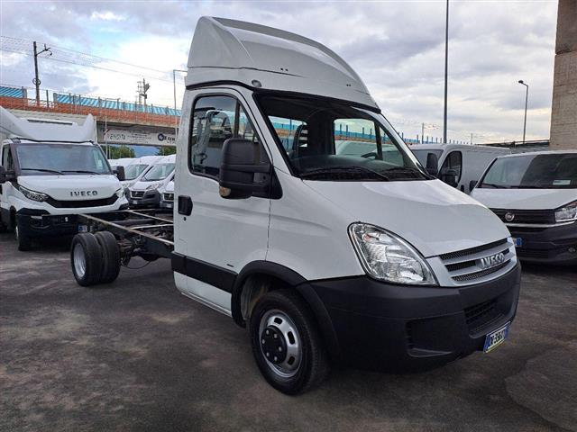 IVECO Daily 35C12 a telaio Daily 35S12VP 2.3Hpi PL-TM Midivan Base