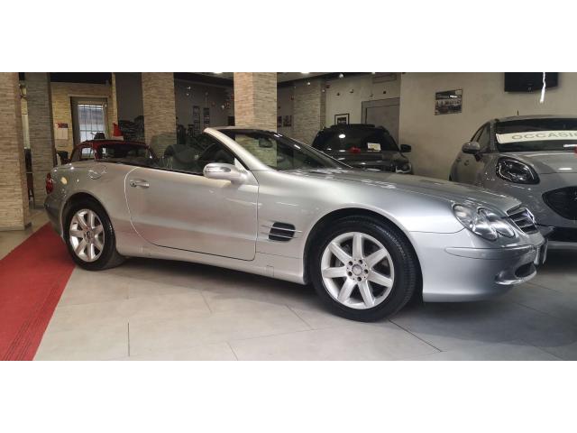 MERCEDES Classe SL V8 Right-hand drive