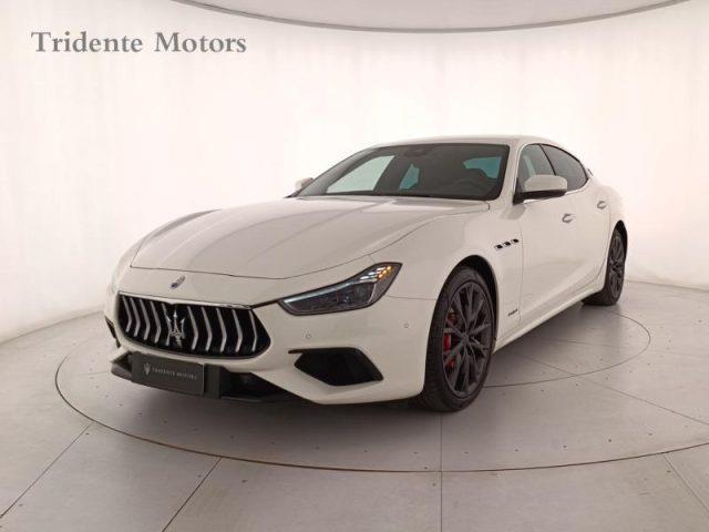 MASERATI GHIBLI V6 Diesel 275 CV Gransport