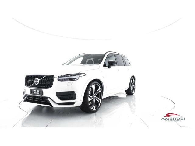 VOLVO XC90 Mild Hybrid B5 (d) AWD automatico Plus Bright