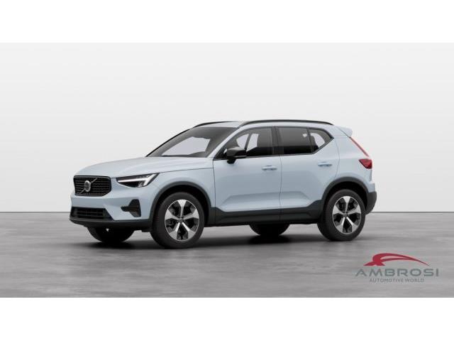 VOLVO XC40 B3 Mild hybrid Benzina Plus Dark