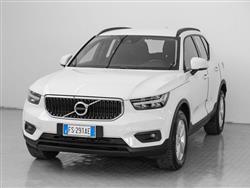 VOLVO XC40 D3