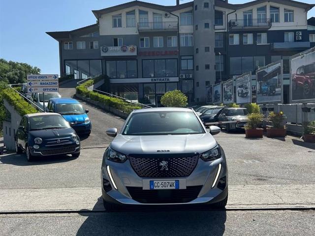 PEUGEOT 2008 BlueHDi 130 S&S EAT8 Allure