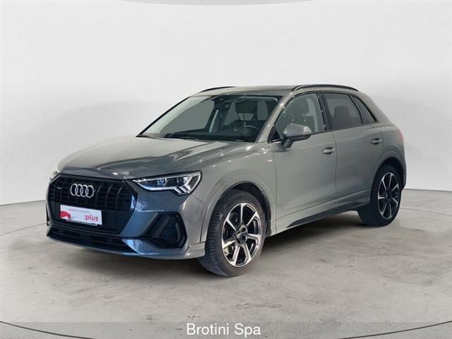 AUDI Q3 40 TDI quattro S tronic S line edition