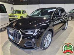 AUDI Q3 45 TFSI quattro S tronic Business