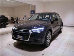 AUDI Q5 2.0 TDI quattro S tronic Business Design