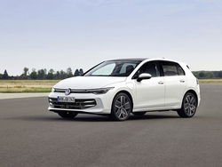 VOLKSWAGEN GOLF 1.5 eTSI 115 CV DSG Life