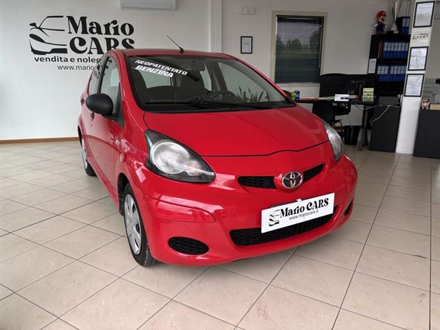 TOYOTA AYGO 1.0 12V VVT-i 5 porte Now Connect