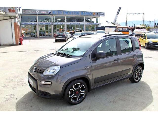 FIAT Panda 1.0 FireFly S&S Hybrid City Cross