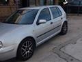 VOLKSWAGEN Golf 1.6 16V 5 porte Highline