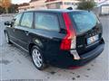 VOLVO V50 D2 R-design