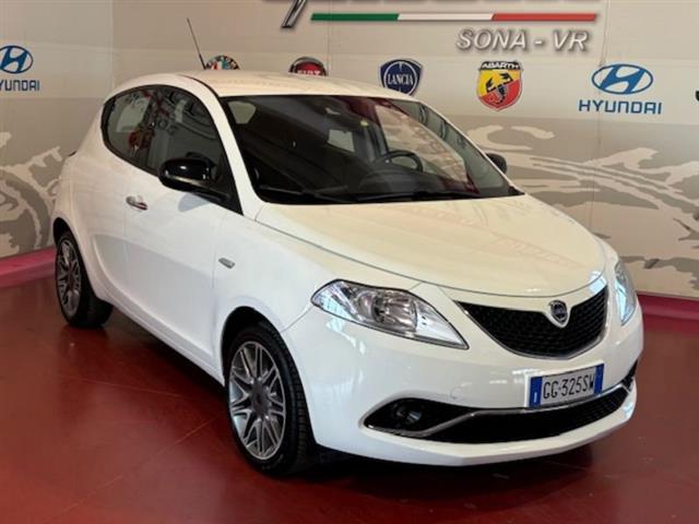 LANCIA YPSILON 1.2 69 CV 5 porte Platinum