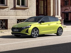 HYUNDAI I20 1.2 MPI MT GPL Connectline