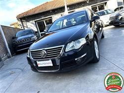 VOLKSWAGEN PASSAT 2.0 16V TDI . Var. Highline