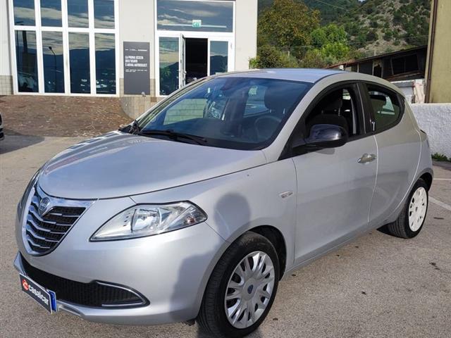 LANCIA YPSILON 1.2 69 CV 5 porte Silver