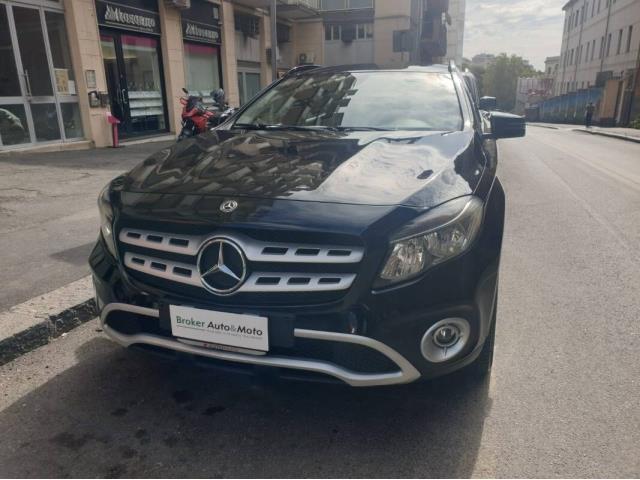 MERCEDES Classe GLA 180 d Business auto