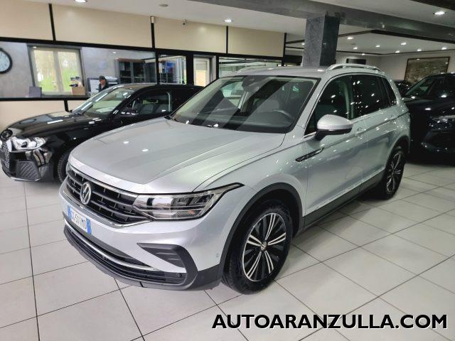 VOLKSWAGEN TIGUAN NEW 2.0 TDI 150CV SCR DSG Life Navi - Fari a Led